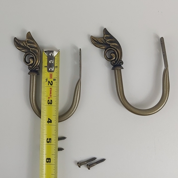 2 metal wall hooks - Picture 4 of 7